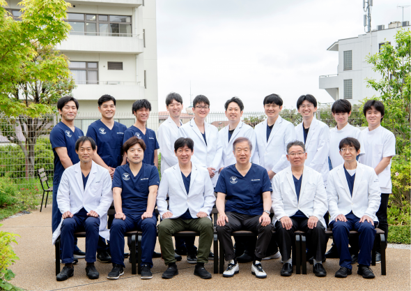 25 医局員全体写真